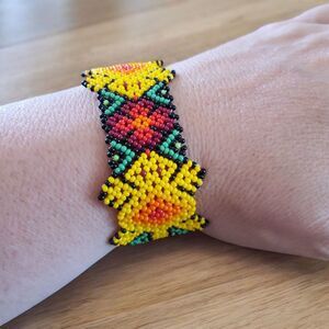 Handmade Southwestern Seed Bead Bracelet Lezard Design 7"